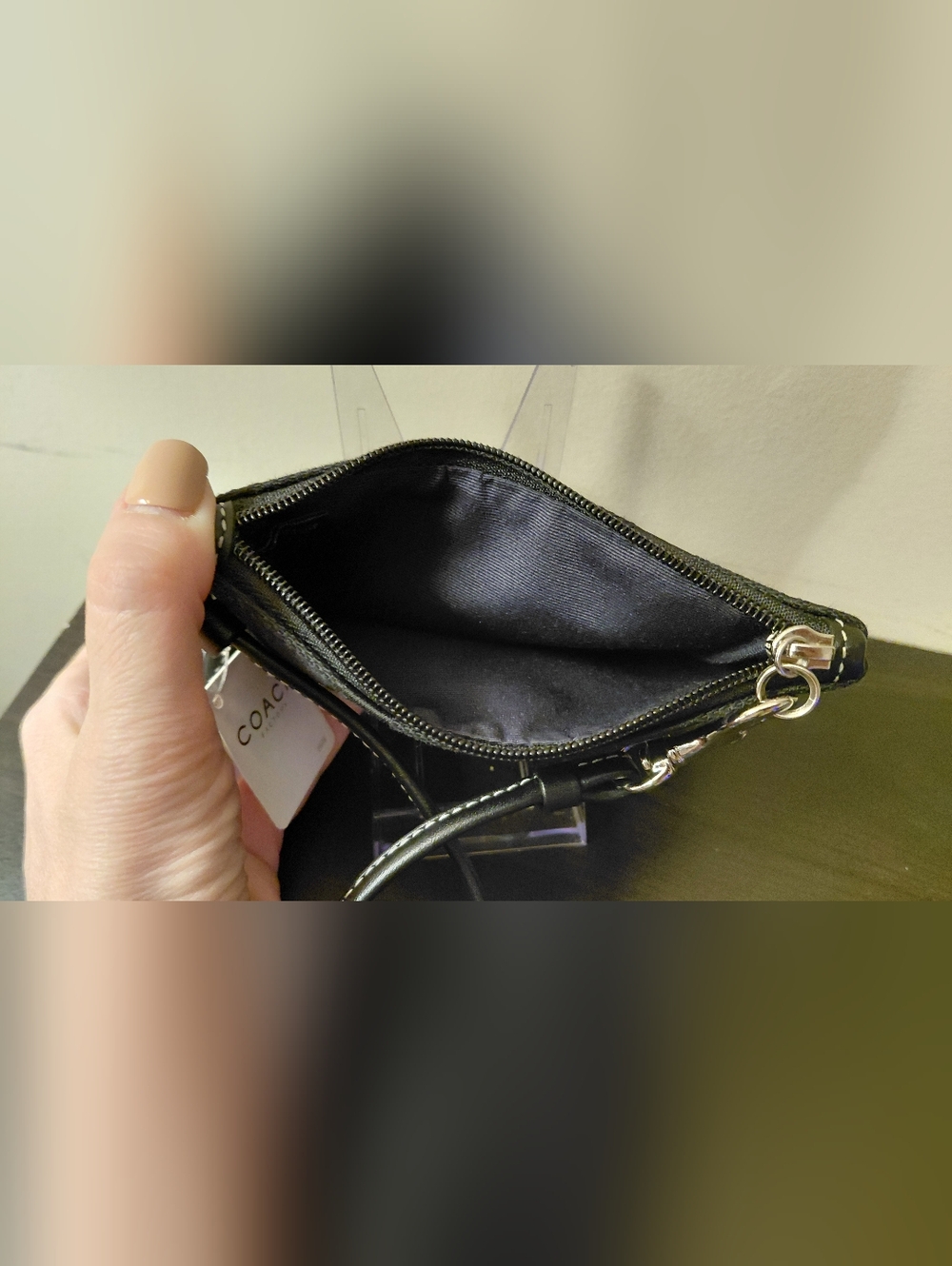 NWT Coach Black Signature Canvas Wristlet with Leather Strap - Picture 7 of 7